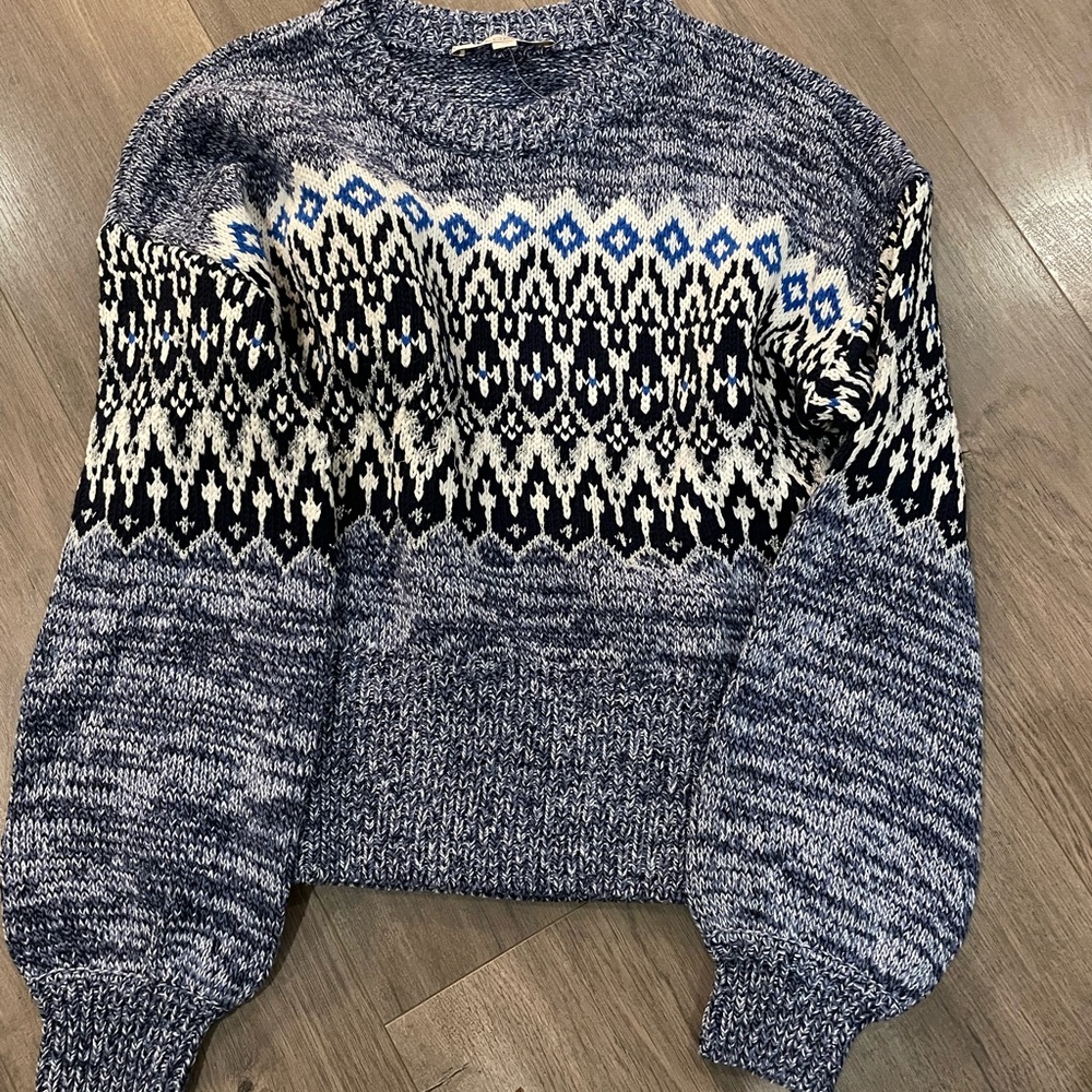 LOFT Blue and White Patterned Crew Neck Sweater